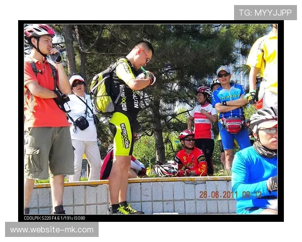 “高速公路球迷冲突事件后续，四家俱乐部遭赛季末客场禁令严惩”