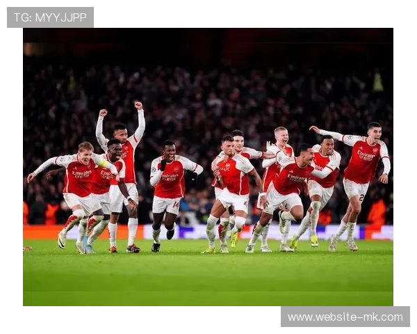 欧冠比赛日天气影响，球队攻防策略临时调整