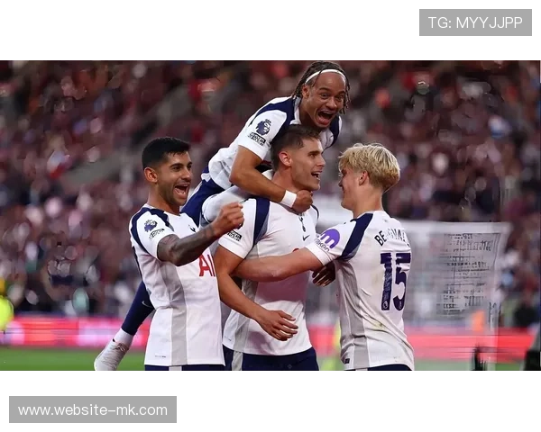 内维尔：热刺逼平曼城让阿森纳成为最大赢家