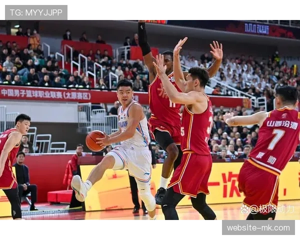 CBA联赛主题纪录片《赛场内外》第三季正式上线